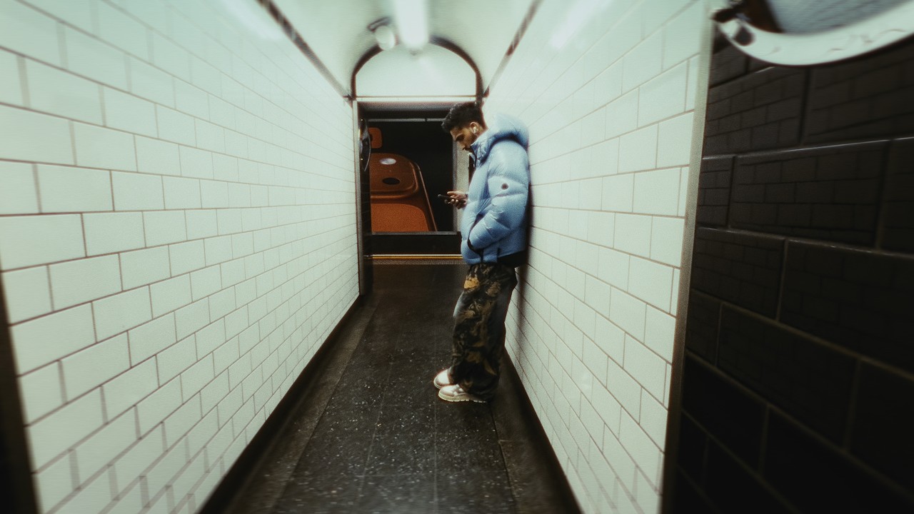 Talha Anjum - 2AM IN LONDON | Prod. by Umair (Official Music Video)