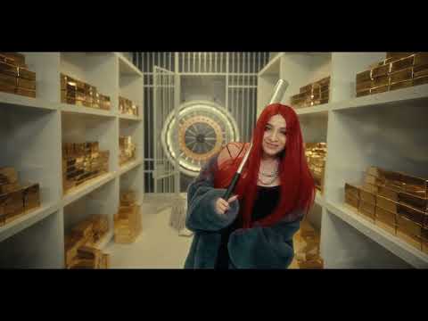 RICH & FAMOUS  ( OFFICIAL VIDEO) JASMINE SANDLAS | NAVAAN SANDHU | MOFUSION