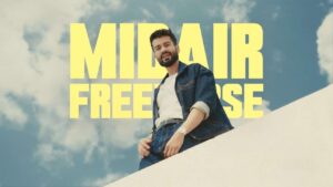 Mid Air Freeverse Lyrics - Sunny Kaushal